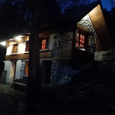 Chalet Refuge-style Mountain View