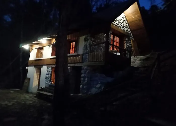 Chalet Refuge-style Mountain View